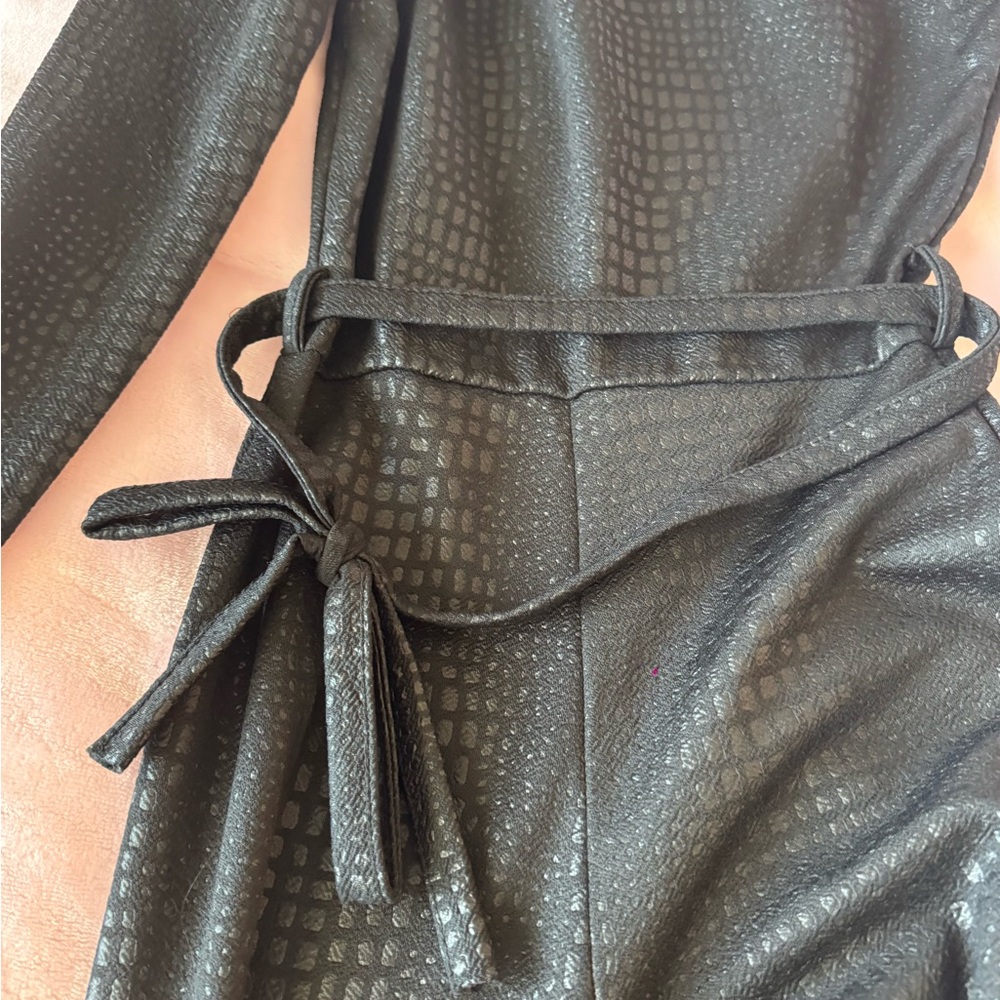Black One-Shoulder Wide Leg  Jumpsuit - Picture 3 of 5